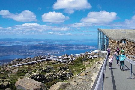 kunanyi/Mt Wellington Tour and MONA Admission