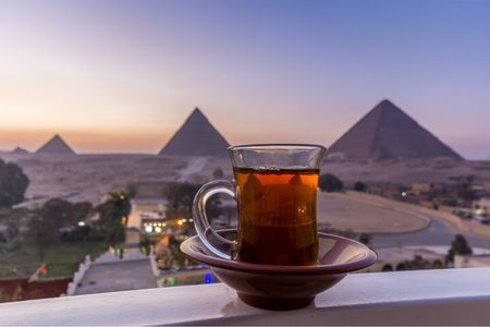 Great Pyramid Inn Dinner With Pyramids View