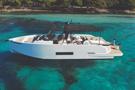 Private 5-Hour Cruise on Brand-New Luxury Yacht in Mykonos (Para Voce)