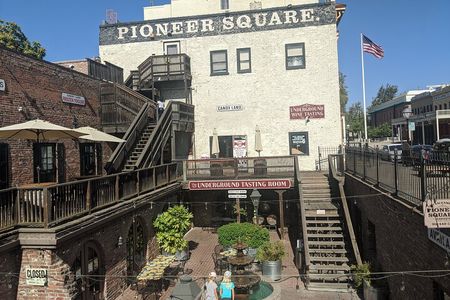 Old Sacramento Scavenger Hunt Walking Tour and Game