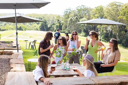 Sunshine Coast and Noosa Gin Distillery Private Tour Inc. Lunch 