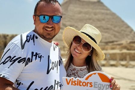 Giza Pyramids & Sphinx Private Day Tour