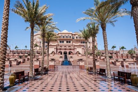 Experience the Emirates Palace from Abu Dhabi