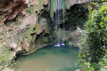 Excursion to the waterfalls / God's Bridge of Akchour