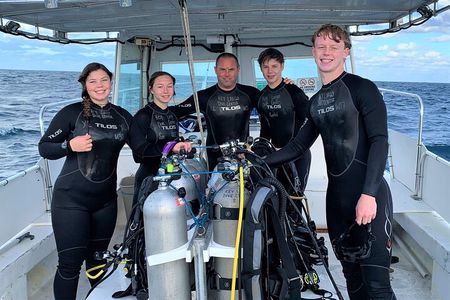 Discover Scuba Diving Course Pool Training Session in Key Largo.