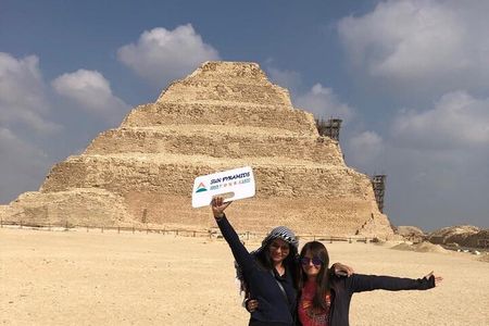 Sakkara, Memphis and Dahshur Private Guided tour with Lunch and Transfers 