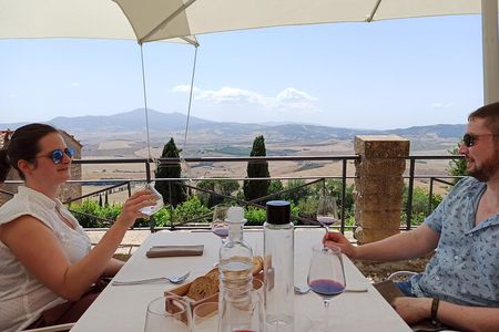 Val d'Orcia Brunello Wine Tour with Montalcino and Montepulciano
