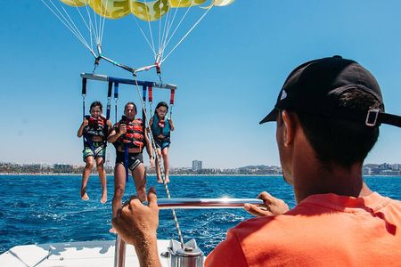 15 minutes Parasailing in Punta Cana