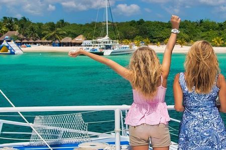 Cozumel Catamaran Experience with Snorkeling & Beach Club