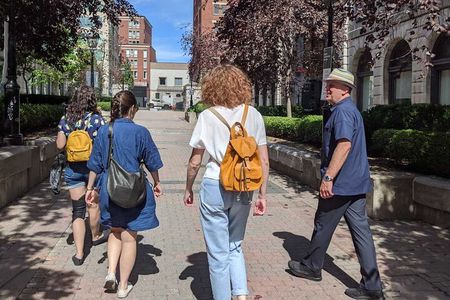 Semi-Private Old Montréal Walking Tour by Guidatour