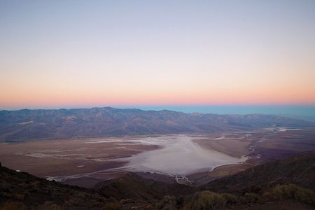 Death Valley Sunrise & Stargazing Day Tour Group Discount for 2 More People 