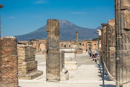 Skip-the-Line Pompeii Guided Tour from Sorrento