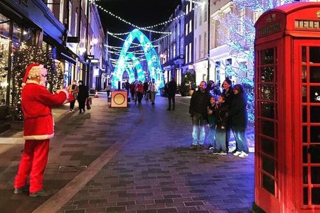 London Private Christmas Lights Taxi Tour with Pick Up