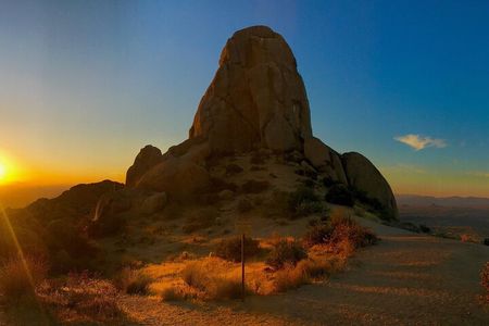 Iconic Tom's Thumb Guided Hiking Adventure in Scottsdale, Arizona