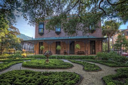 Battles & Brews Pub Crawl in Savannah