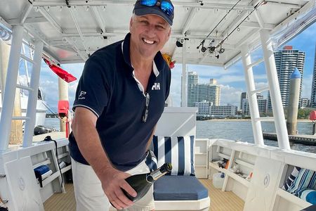 Gold Coast Island Private Cruise with Platter and Prosecco 