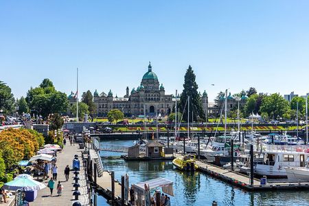 Butchart Gardens & Victoria Tour from Vancouver