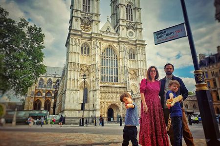 Black Cab Tour of London - Narrated Taxi Tour Guide - History Sightseeing