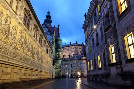 Dresden Old Town: Small-Group Walking Tour in English with Locals