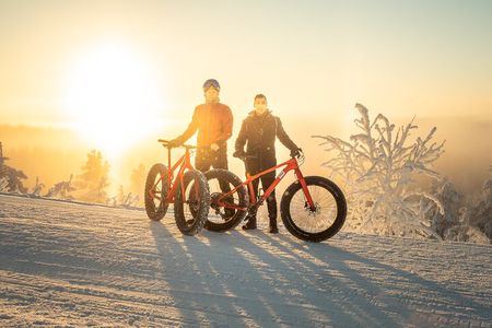 Scenic electric fat bike group ride in Rovaniemi