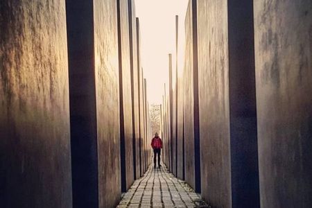 Explore Berlin History and Highlights Sightseeing Walking Tour