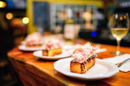 Food Tour of Local Orlando's Ivanhoe Village 