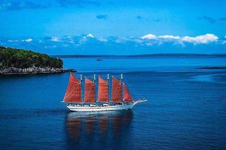 Windjammer Sailing Trip in Maine with Licensed Captain