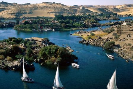 Luxor to Aswan 4-Night Nile Cruise from Hurghada