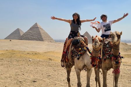 Day Tour at The Pyramids & The Egyptian Museum