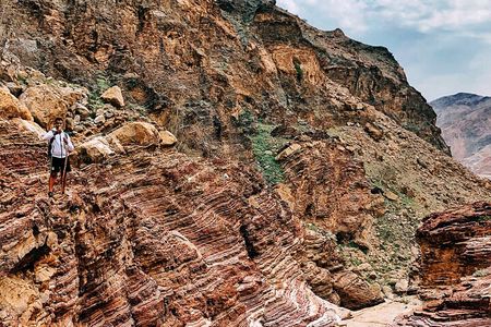 Hiking in the UAE’s Scenic Hajar Mountains