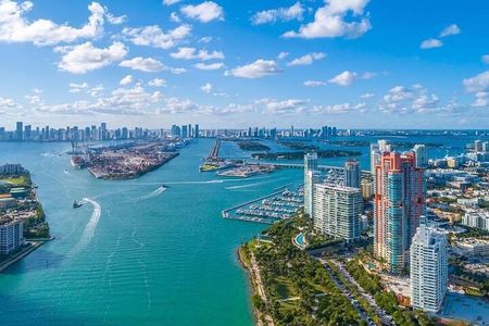 40-Minute Private Luxury Miami Beach Airplane Tour