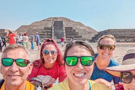 Private from Mexico City: Pyramids of Teotihuacan & Basilica of Guadalupe