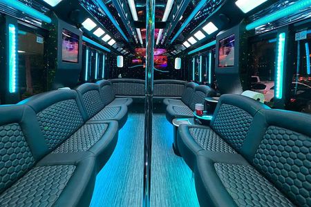 Open Bar Party Bus Nightclub Crawl in Las Vegas