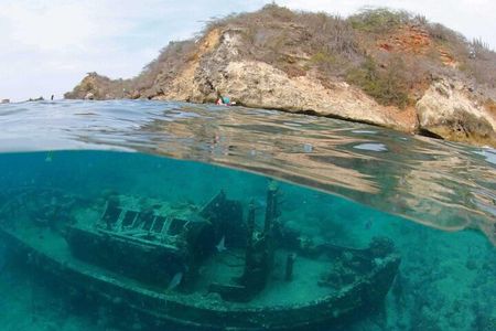 Discover Diving in Curaçao with Transportation Included