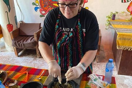 Salsa & Salsa cooking lessons + Beach day