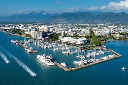 Zoom Around Cairns - 10 minute City Scenic Flight