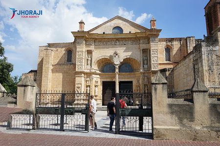 panoramic tour of the city of Santo Domingo