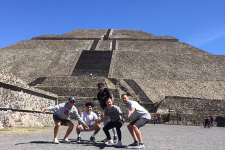 Tour Basilica de Guadalupe and Teotihuacan