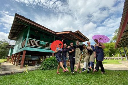 Indigenous Home Cooking Class with Market Tour