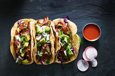 3-Hour Night Tacos and Mezcal Crawl in Mexico with Guide