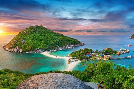Koh Tao and Koh Nang Yuan by Speedboat