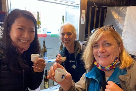 Takayama Arts & Crafts Local Culture Tour, Licensed Guide
