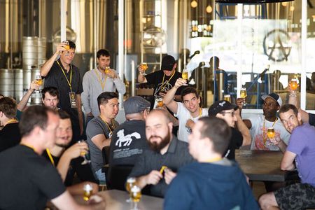 Guided Happy Hour Brew Tour in Montreal with Dinner