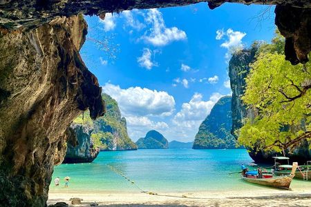 Hong Island Snorkeling Tour by Longtail Boat from Krabi with 360° Viewpoint