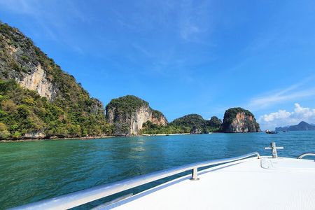 Phi Phi Island Hopping Day Trip by Speed Boat from Phuket