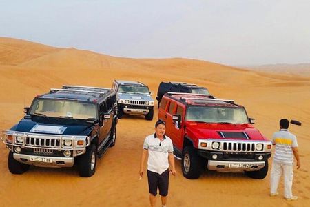 Private Hummer Desert Safari Experience with BBQ Dinner