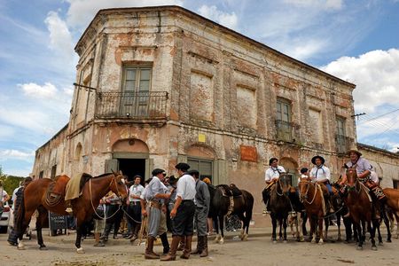 Tailor-made Day Tour to San Antonio de Areco & Estancia El Ombu