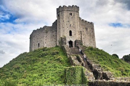 Welcome to Cardiff: Private 2-hour Walking Tour
