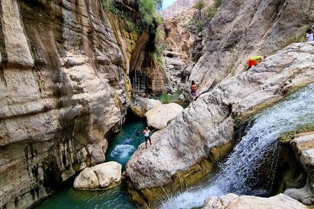 Full-Day Private Wadi Tiwi Adventure