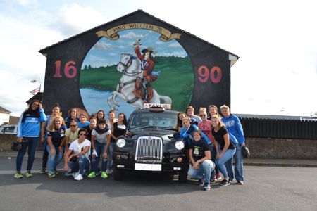 Belfast Black Cab Taxi 2Hr private tour with original guides 